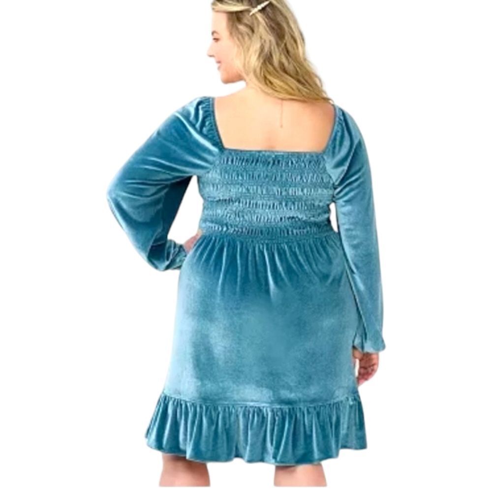 LC LAUREN CONRAD Smocked Flounce Hem LongSleeve Blue Velvet Midi dress Size M - Picture 9 of 17